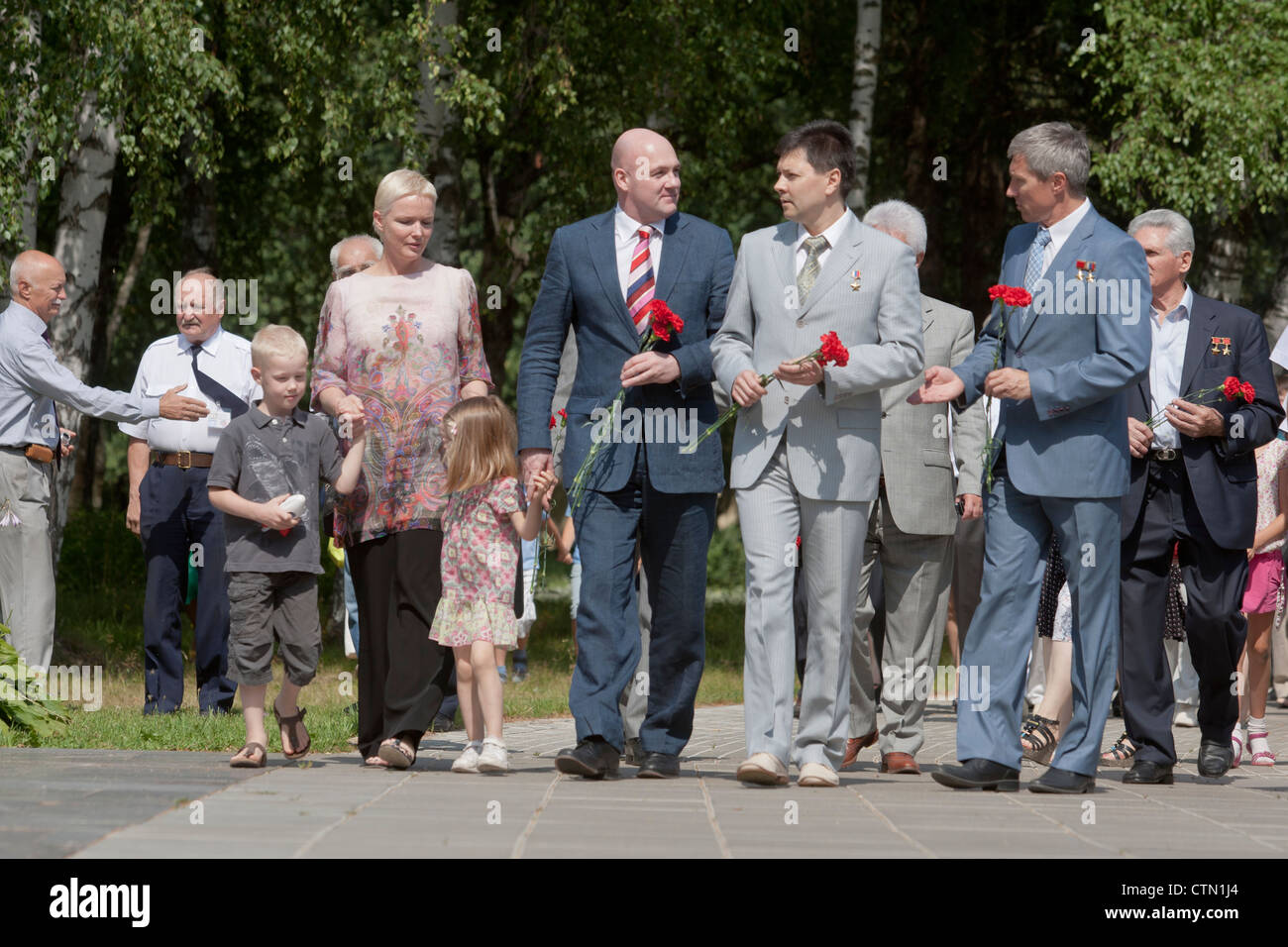 Niederländischen ESA-Astronauten André Kuipers mit seiner Frau und zwei Kindern im Sternenstädtchen bei Moskau, Russland Stockfoto