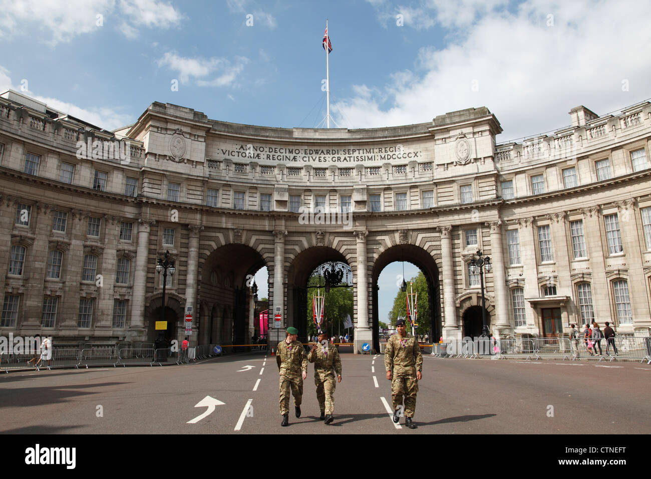 Die britische Armee in Admiralty Arch für die London 2012 Olympische Spiele. Stockfoto