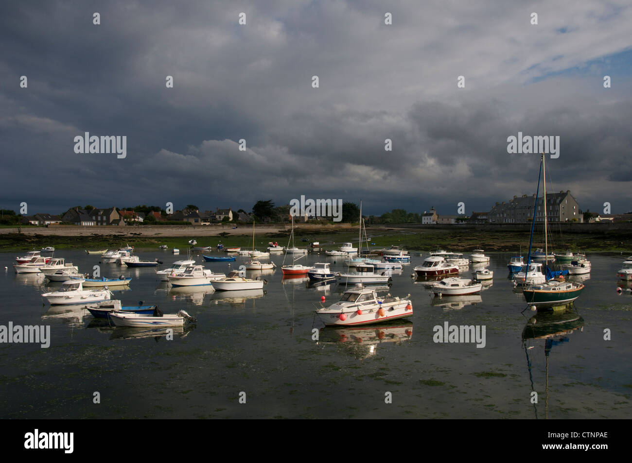 Gewitterwolken Barfleur Cherbourg Peninsular Normandie Frankreich Stockfoto
