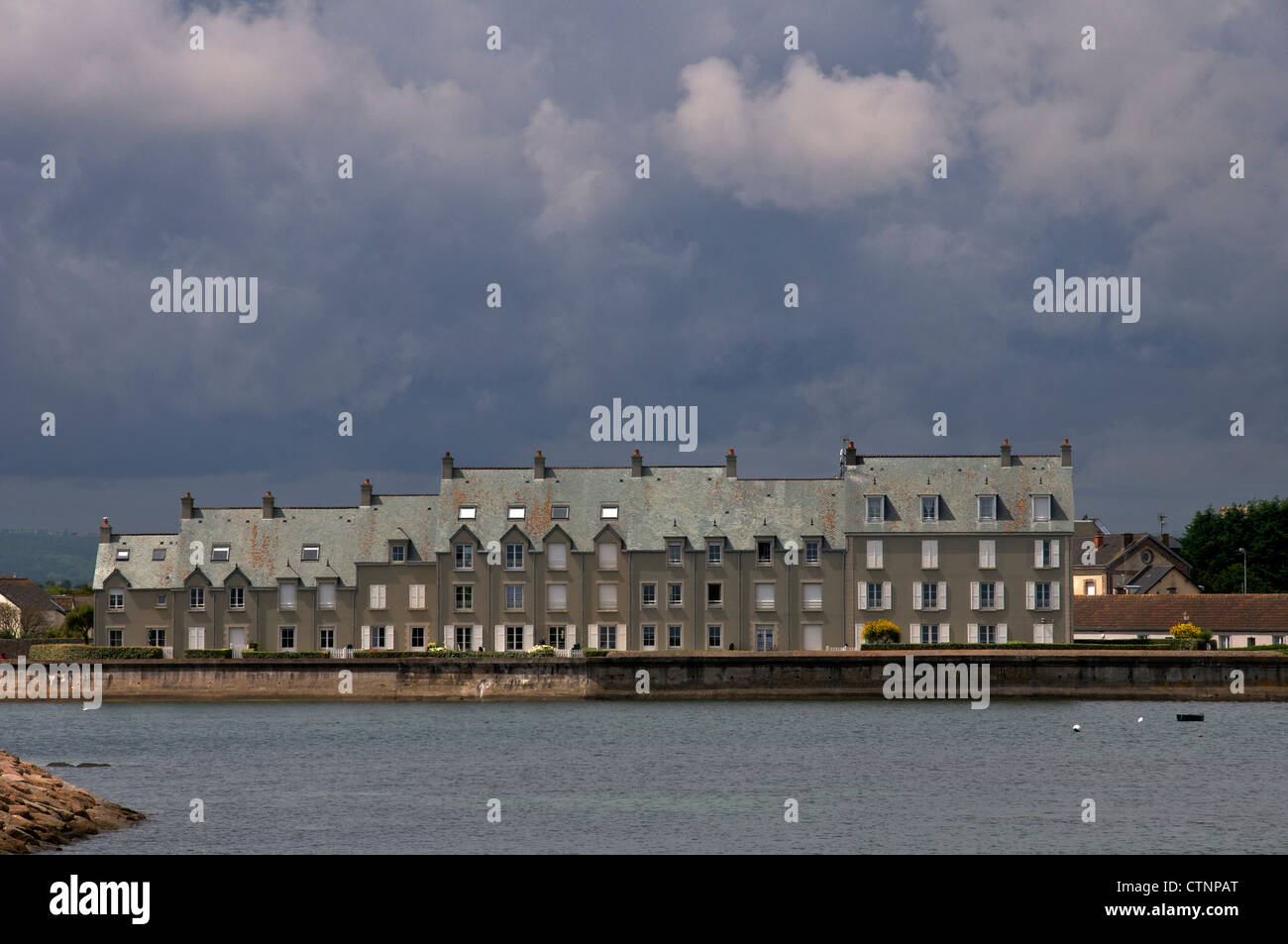 Reihenhäuser Barfleur Cherbourg Peninsular Normandie Frankreich Stockfoto