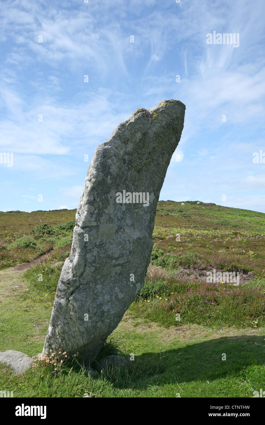 Greis Gugh, Bronzezeit Menhir C15th BC The Gugh, Scilly Isles Isles of Scilly Cornwall England UK Großbritannien GB Stockfoto