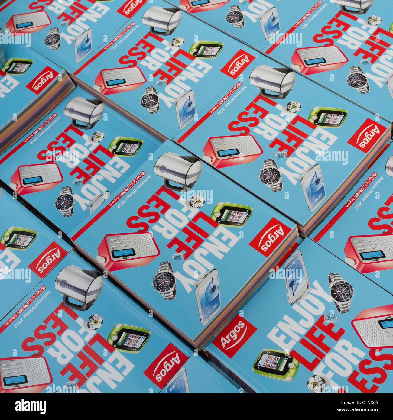 ein Stck von Argos Shop Kataloge UK Stockfoto