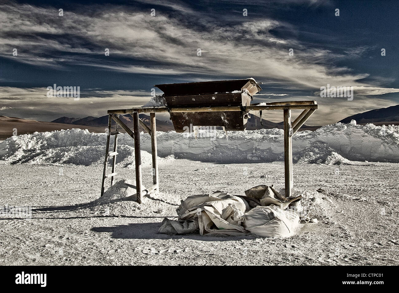 Lithium Salze Lader in Rio Grande Salar, Salta, Argentinien. Stockfoto