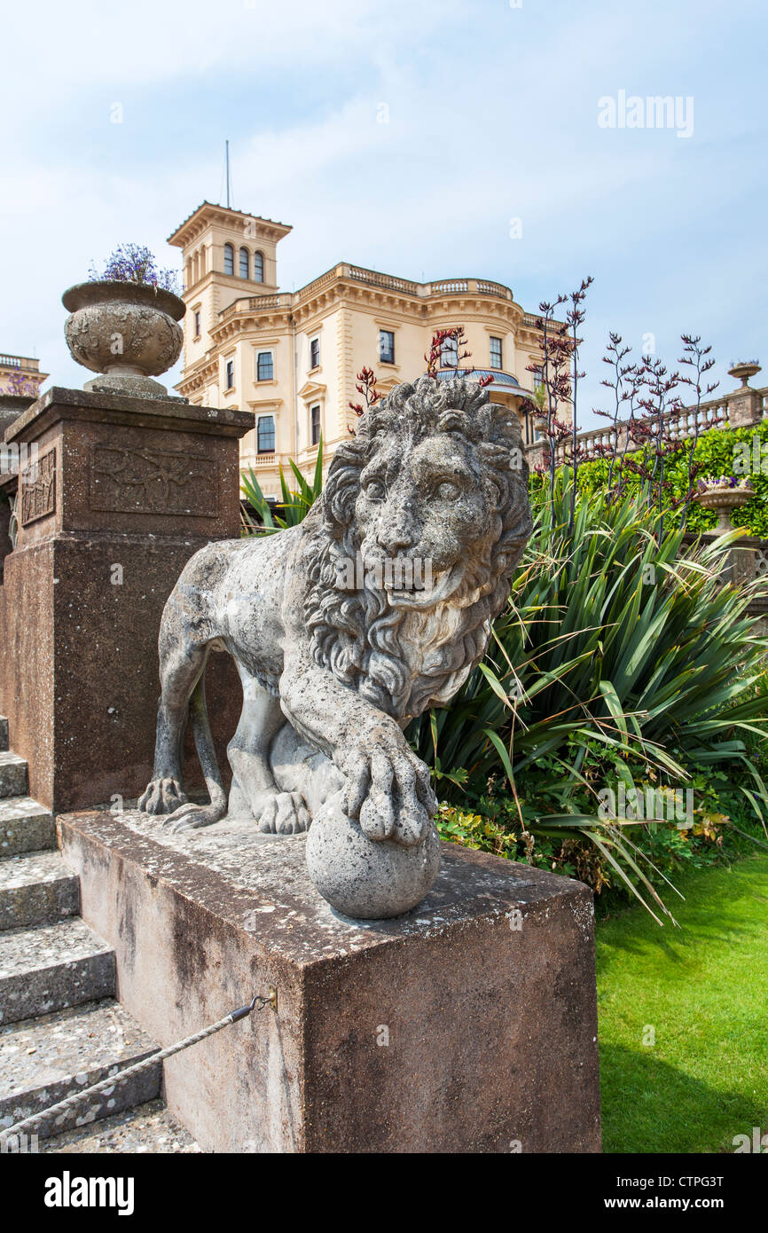 Löwenstatue in Osborne House, East Cowes, Isle Of Wight, Hampshire, England, UK Stockfoto