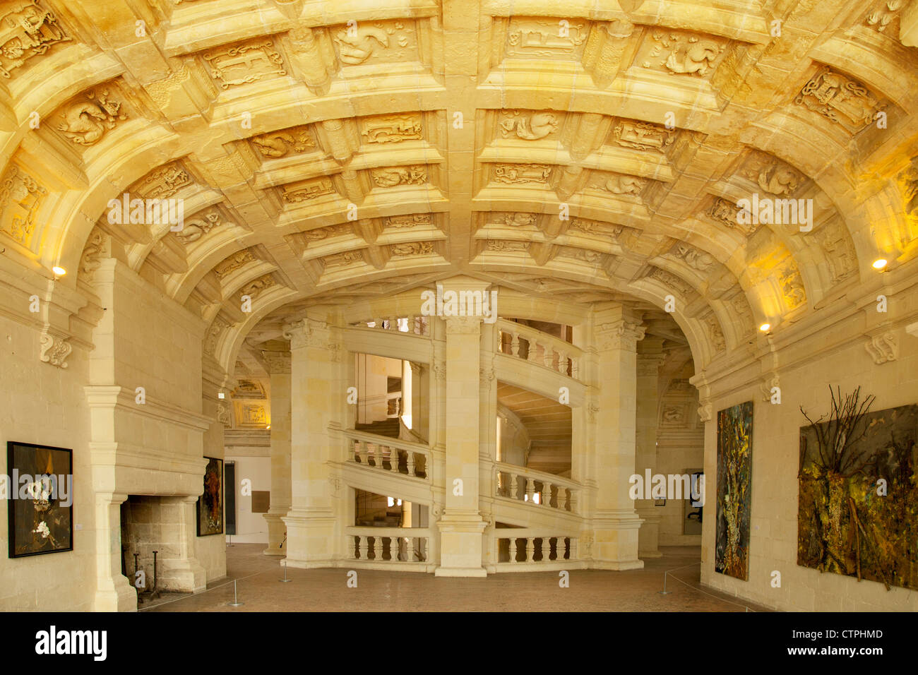 Decke und große Treppe von Chateau de Chambord, Loire-et-Cher, Frankreich Stockfoto