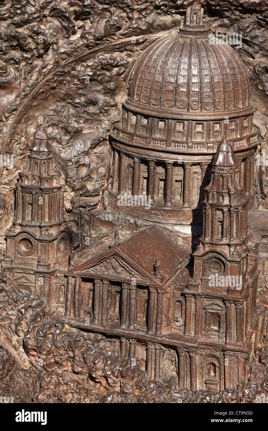Schlacht des Großbritannien Denkmal, Skulptur zu Ehren, die in der Luftschlacht um England während des zweiten Weltkrieges, London teilgenommen Stockfoto