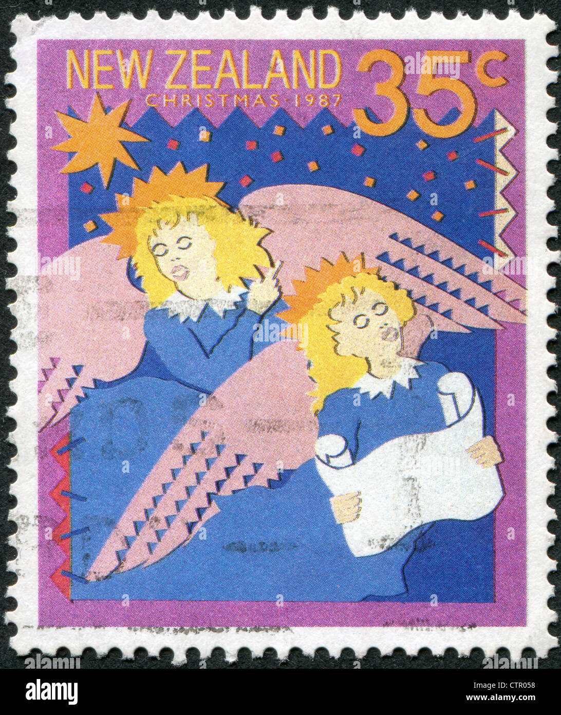 Eine Briefmarke gedruckt in Neuseeland, widmet sich Weihnachten, singen Weihnachtslieder, zeigt: Hark! The Herald Angels Sing, ca. 1987 Stockfoto