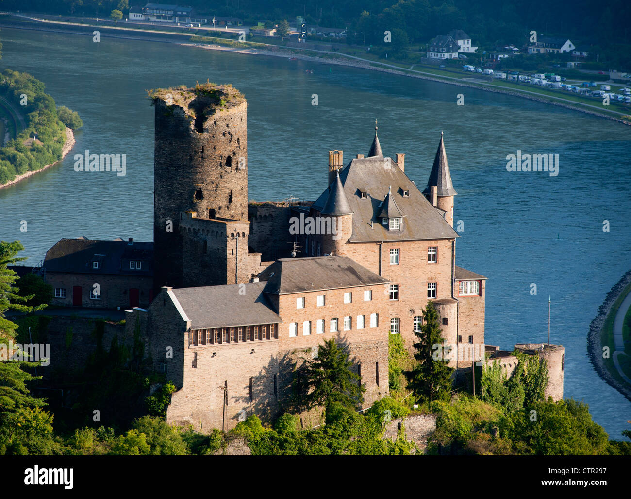 Historisches Schloss Burg Katz über dem Rhein bei St. Goarhausen, Rheinland-Pfalz, Deutschland Stockfoto