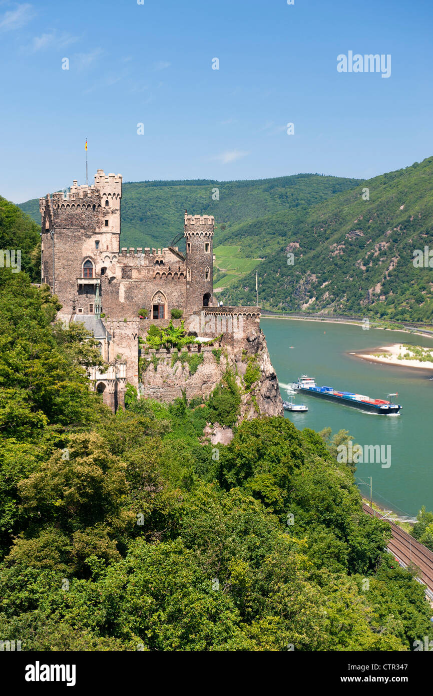 Burg Rheinstein Burg über dem Rhein in Deutschland Stockfoto