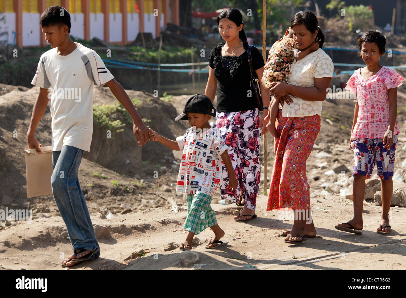 Birmanischen Familie, Yangon, Myanmar Stockfoto