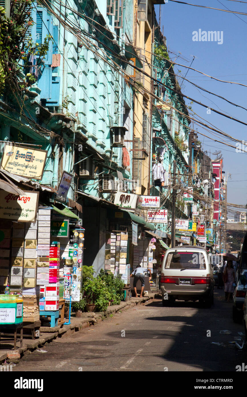 Straßenszene in zentralen Yangon (Rangoon), Myanmar (Burma). Stockfoto