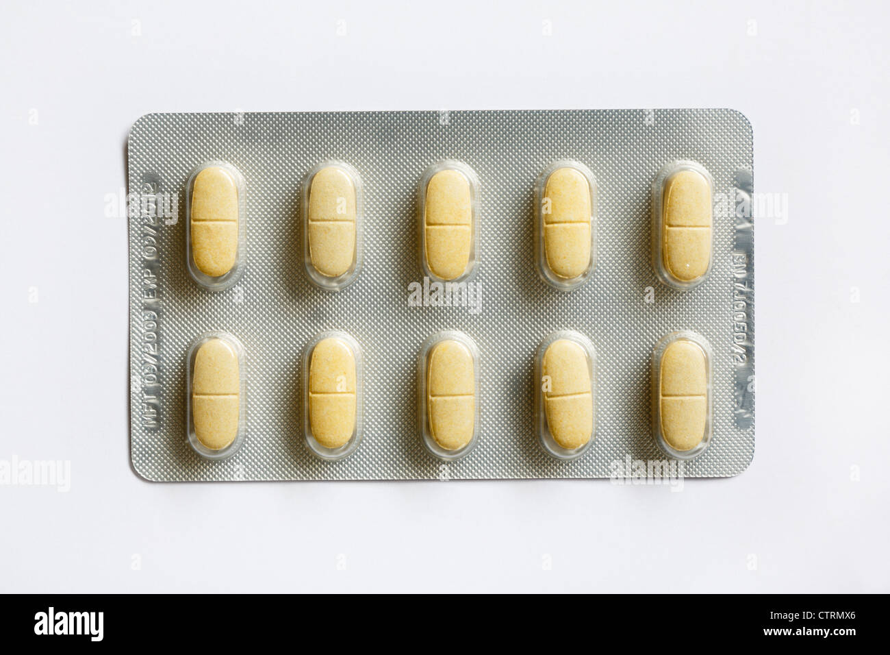 Folie Blister mit 10 Glucosamin und Chondroitin Verschreibungspflichtige Tabletten für die Gelenke auf einen einfachen Hintergrund isoliert Stockfoto