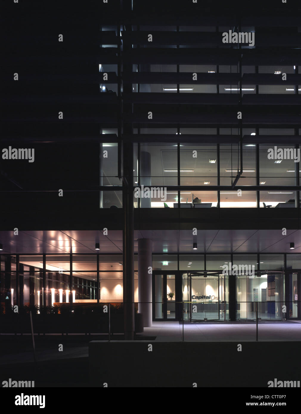 Hauptstadt eines Gebäudes, Loxley Haus Eingang nightshot Stockfoto