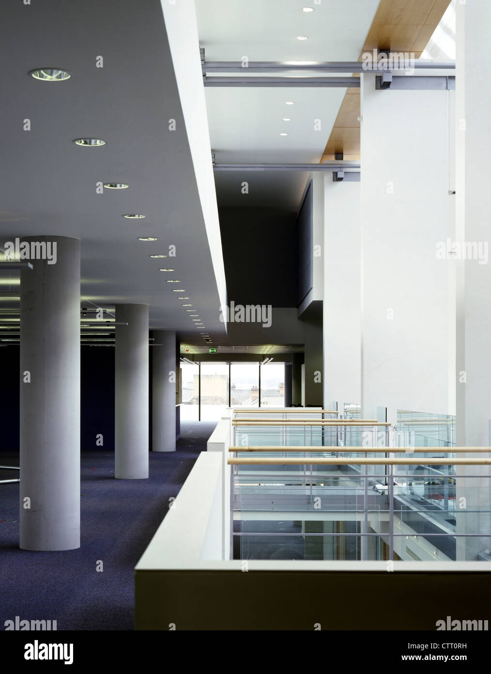 Capital One, Loxley Haus mit Blick auf Brücken zu bauen Stockfoto