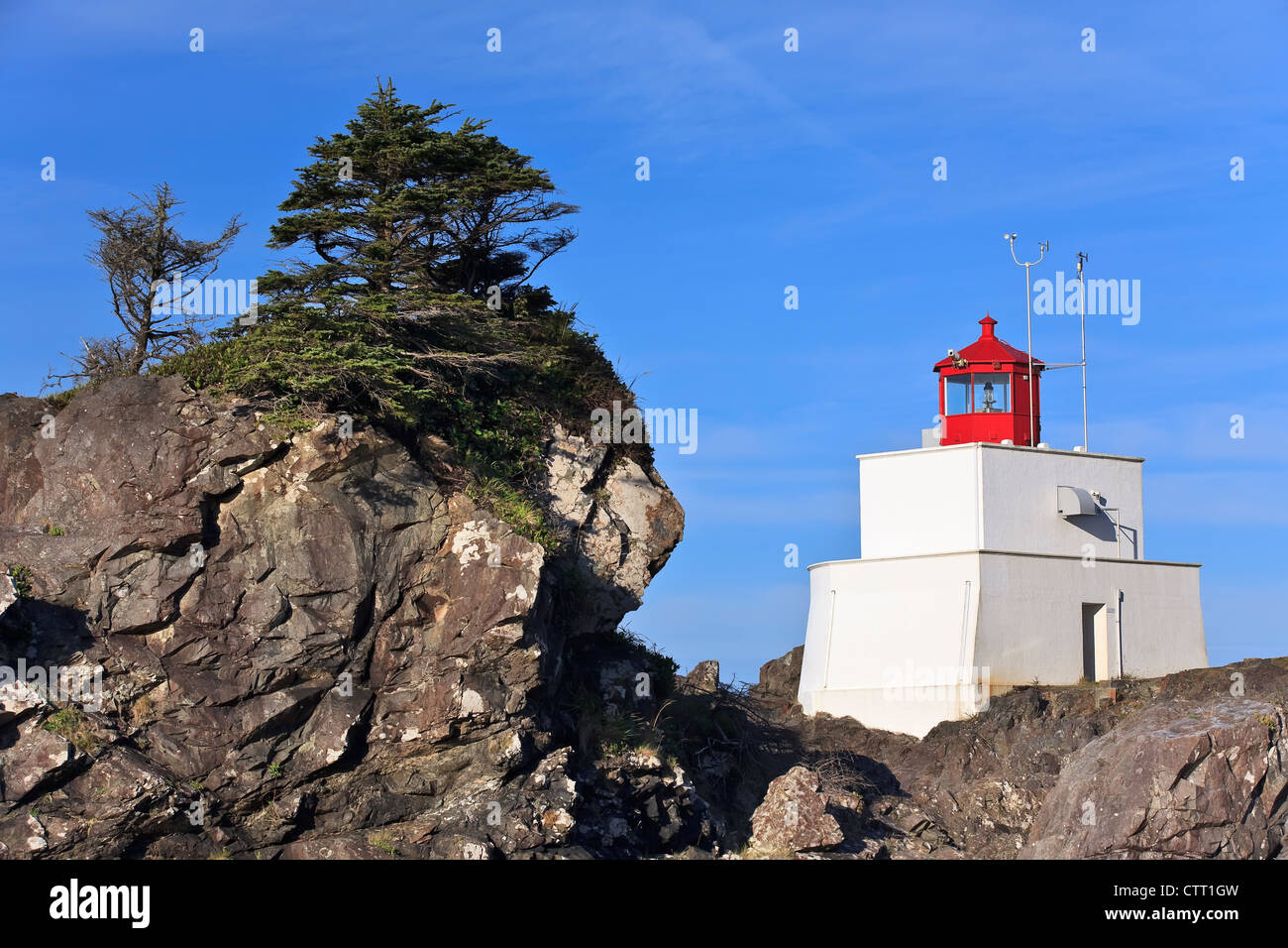 Amphitrite Point Leuchtturm an der Wild Pacific Trail, Vancouver Island, Ucluelet, Britisch-Kolumbien, Kanada. Stockfoto