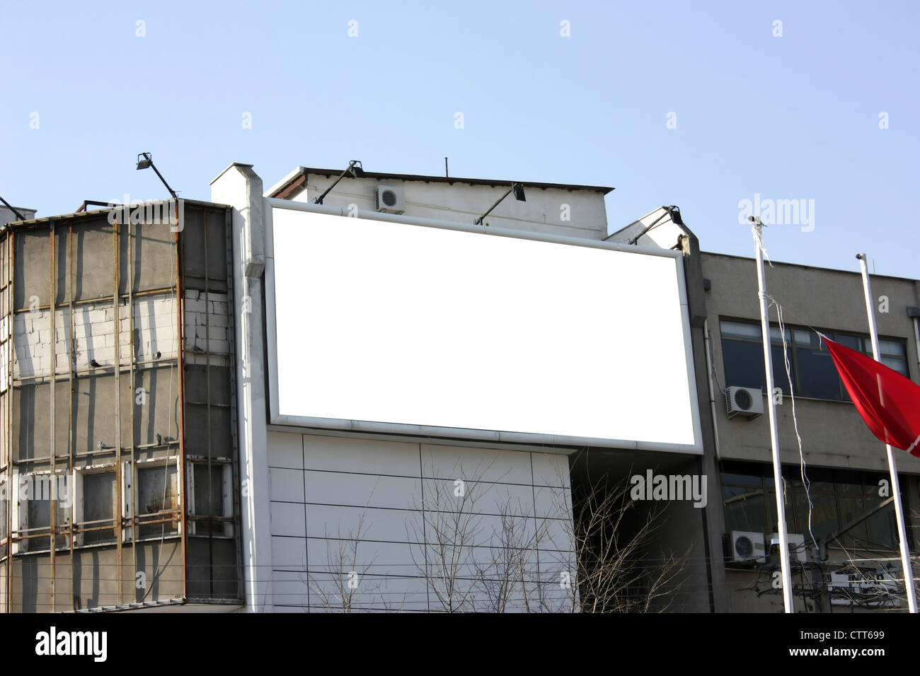 Leere Billboard - einschließlich Schneidepfad um leeren Bereich Stockfoto