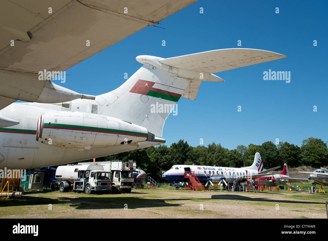 Oldtimer-Flugzeuge in Brooklands Museum, Brooklands, Weybridge, Surrey, England, Vereinigtes Königreich Stockfoto