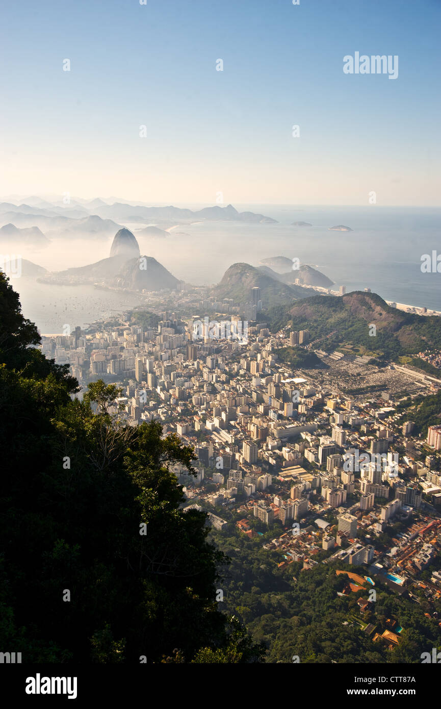 Blick von der Statue von Jesus in Rio, Brasilien. Stockfoto