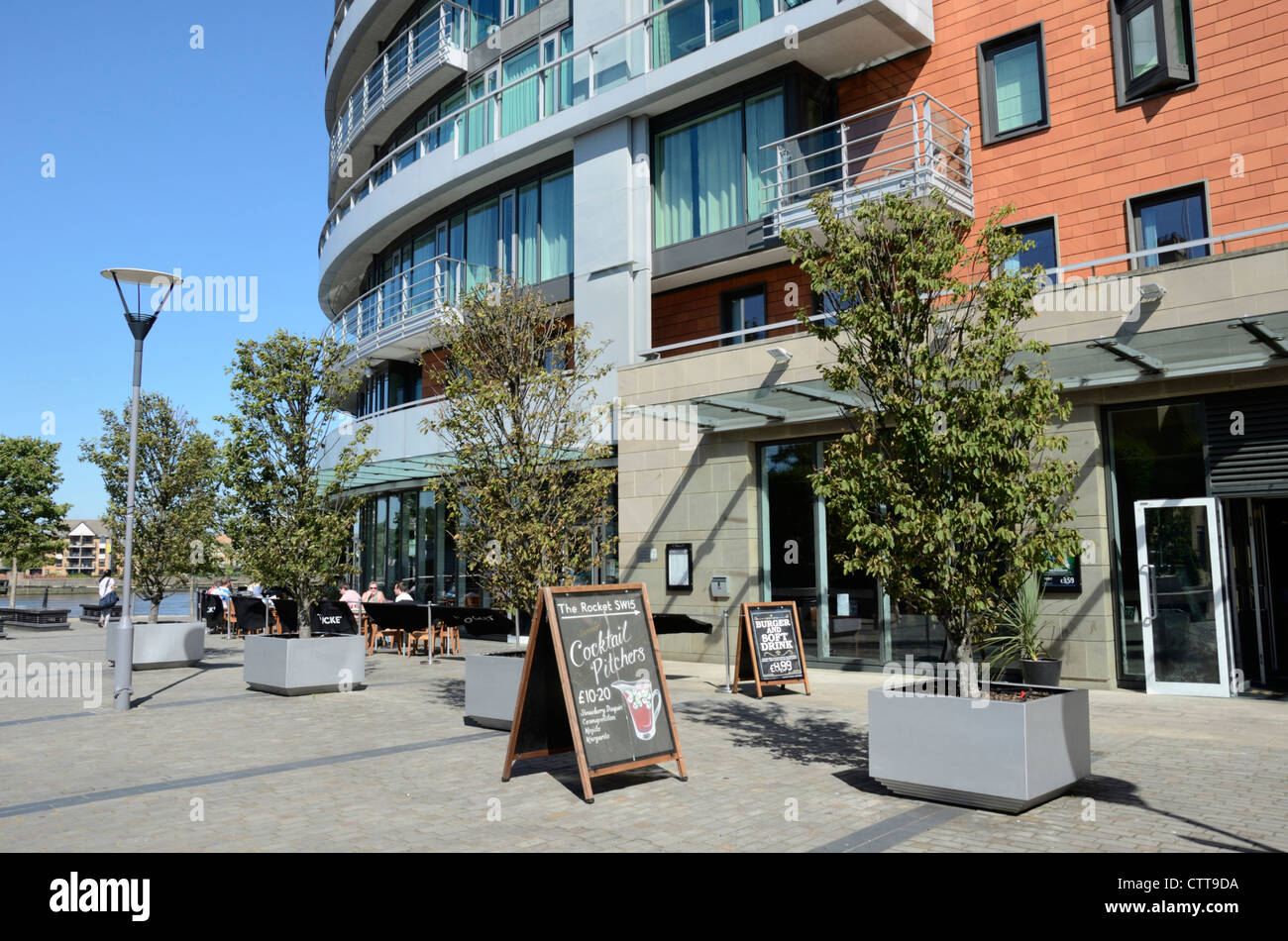 Putney Wharf und Kirchplatz, Putney, London, UK Stockfoto