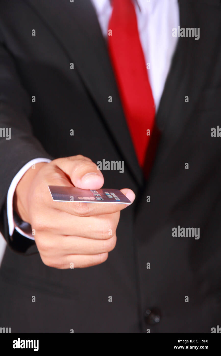 Geschäftsmann bezahlen Kreditkarte isoliert auf weißem Hintergrund Stockfoto
