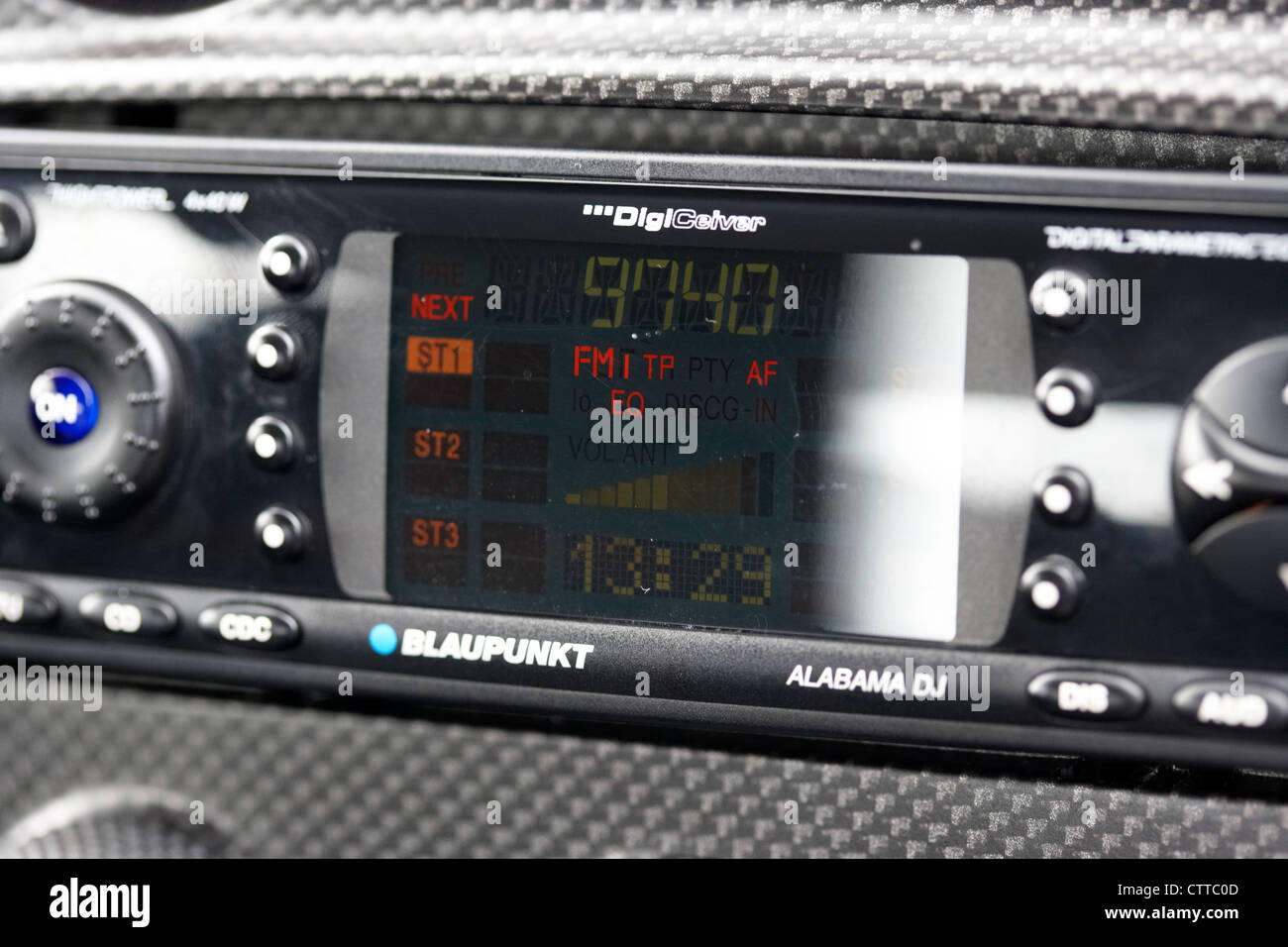 Blaupunkt Autoradio Radio im Auto-Entertainment-system Stockfoto