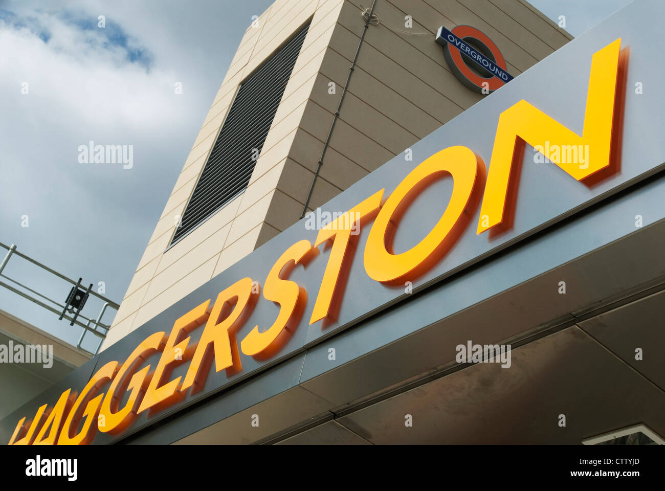 Neu entwickelten East London Line, Haggerston Station, East London, UK. Stockfoto