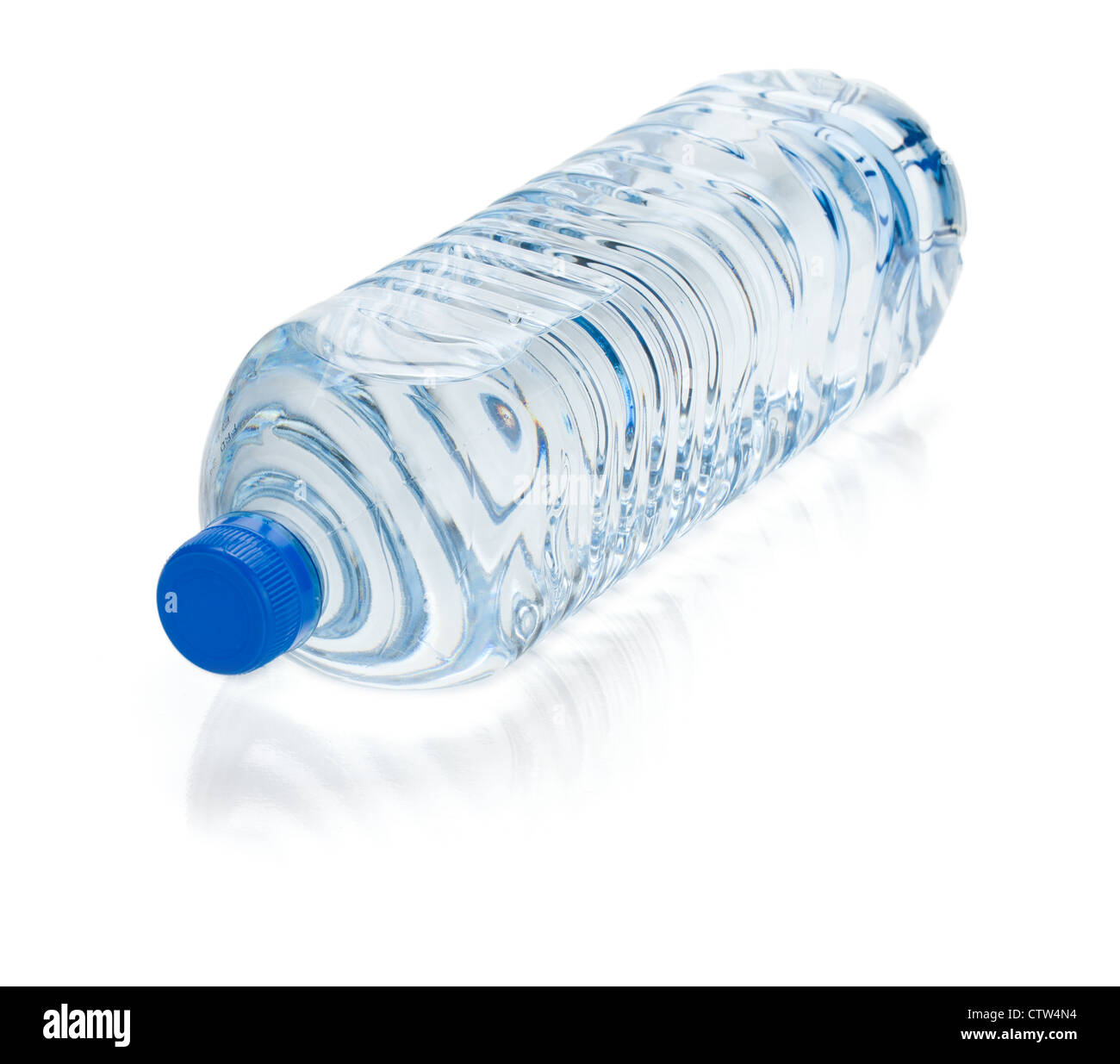 Flasche Soda Wasser. Isoliert auf weißem Hintergrund Stockfoto