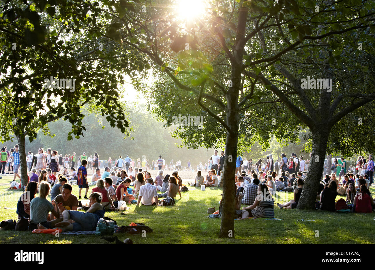 Menschen im Hyde Park London UK Stockfoto