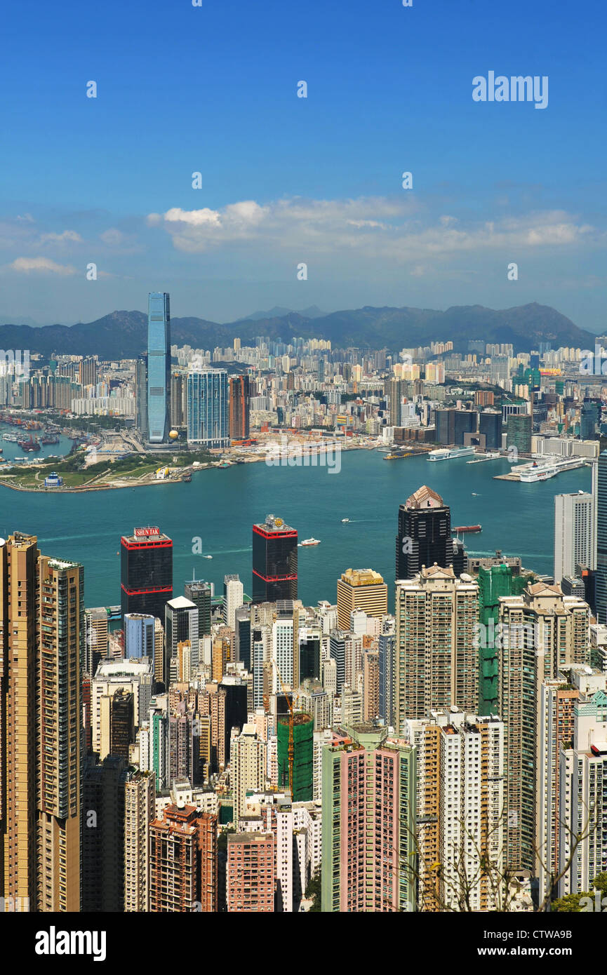 Hafen von Hongkong bei Tageslicht Stockfoto