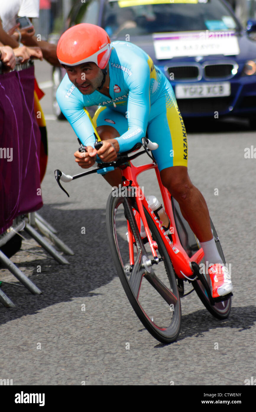 Olympischen Spiele in London 2012, Herren Zeitfahren - Assan Bazayev, Kasachstan. Stockfoto