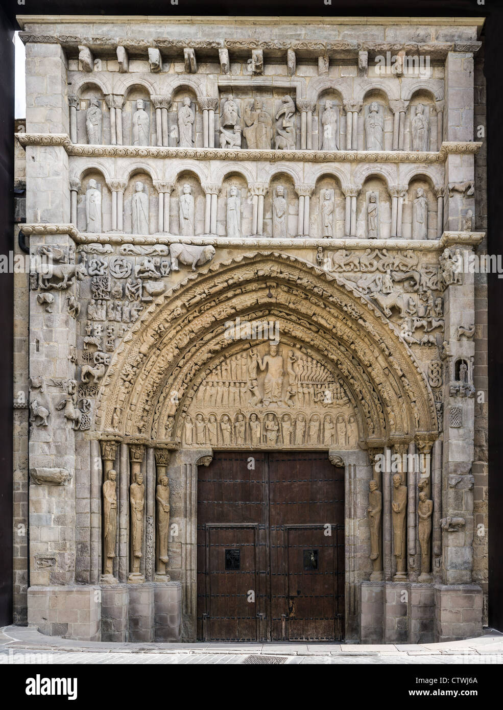 Prächtige Portal von der Kirche Santa María la Real in Sangüesa, Navarra, Spanien Stockfoto