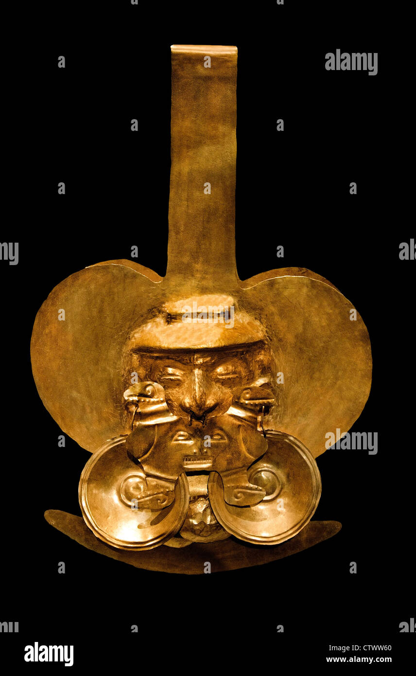 1. – 7. Jahrhundert Kolumbien Kultur Calima (Yotoco) Gold H. 10 7/8 Zoll (27,6 cm) kolumbianischen Ornament (Brazalete) zu bewaffnen Stockfoto
