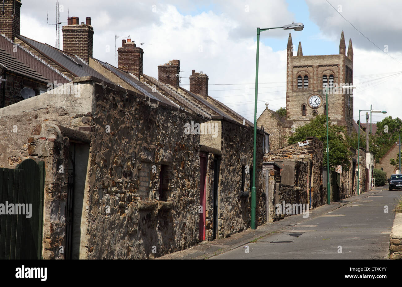 Hinterhöfen und Kohle Häuser Reihenhäuser in Consett, Nord-Ost-England, UK Stockfoto