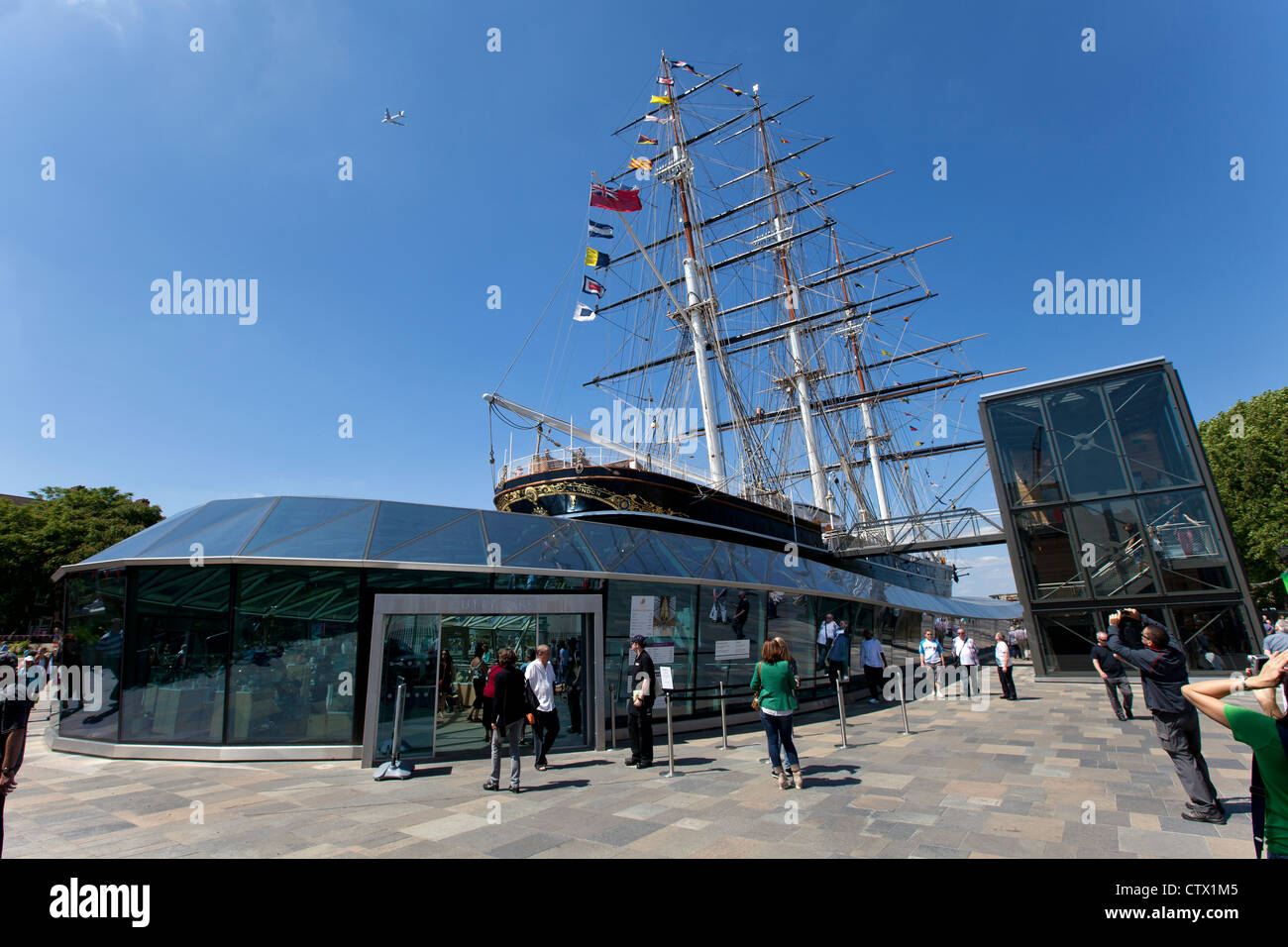 Die Cutty Sark eine Haarschneidemaschine Schiff im Trockendock, Greenwich, London, England, UK. Stockfoto