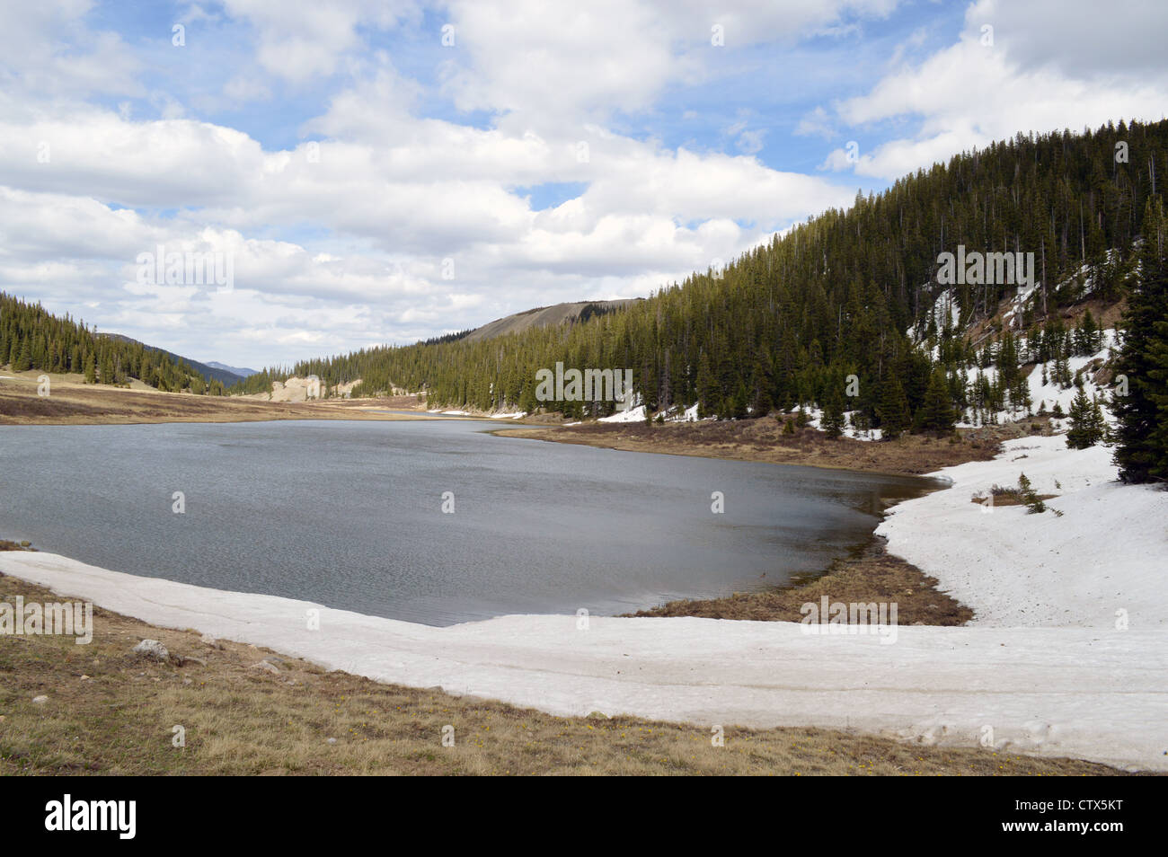 Ansicht des Grand Lake in der Nähe von Rocky Mountain Nationalpark Stockfoto
