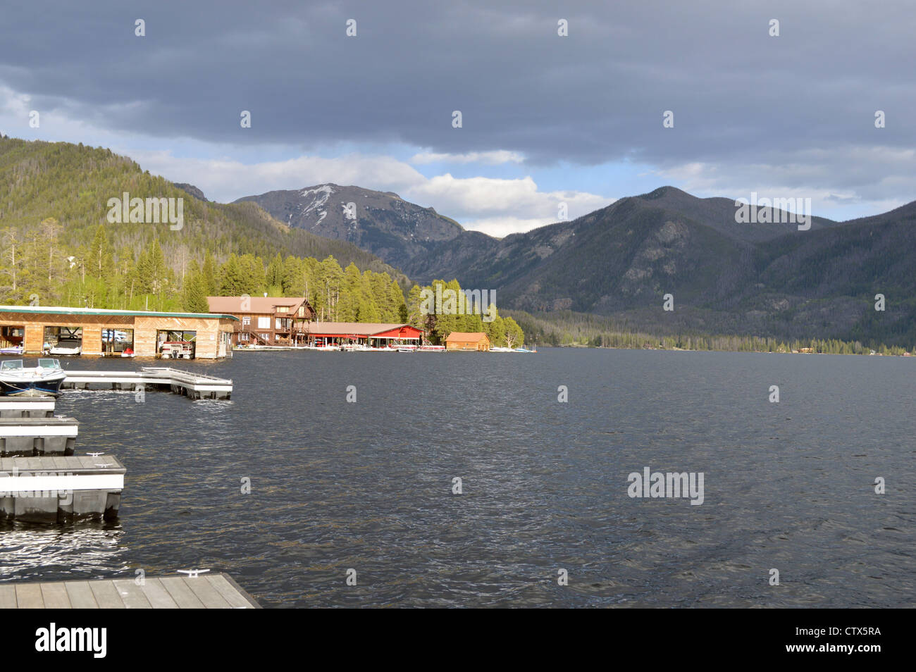 Ansicht des Grand Lake in der Nähe von Rocky Mountain Nationalpark Stockfoto