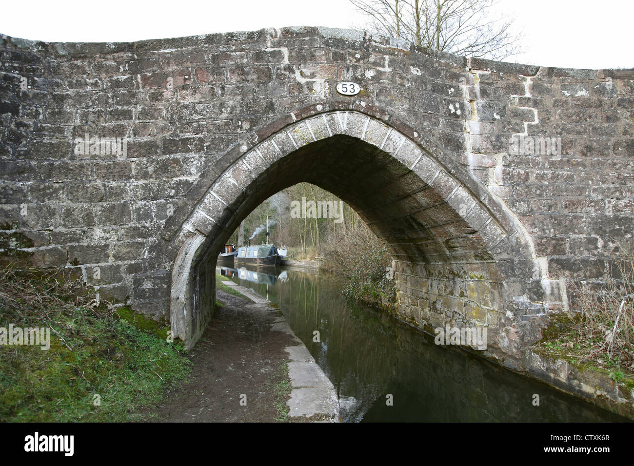 Cherry Eye Brücke über den Caldon Kanal Churnet Valley bei Froghall Staffordshire, England, Großbritannien Stockfoto