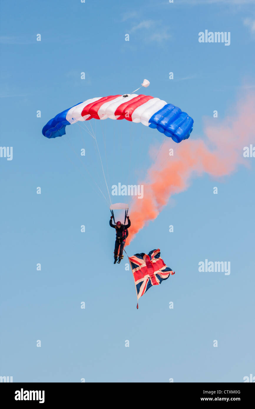 Ein Mitglied der RAF Falken Team in Sunderland Airshow anzeigen Stockfoto