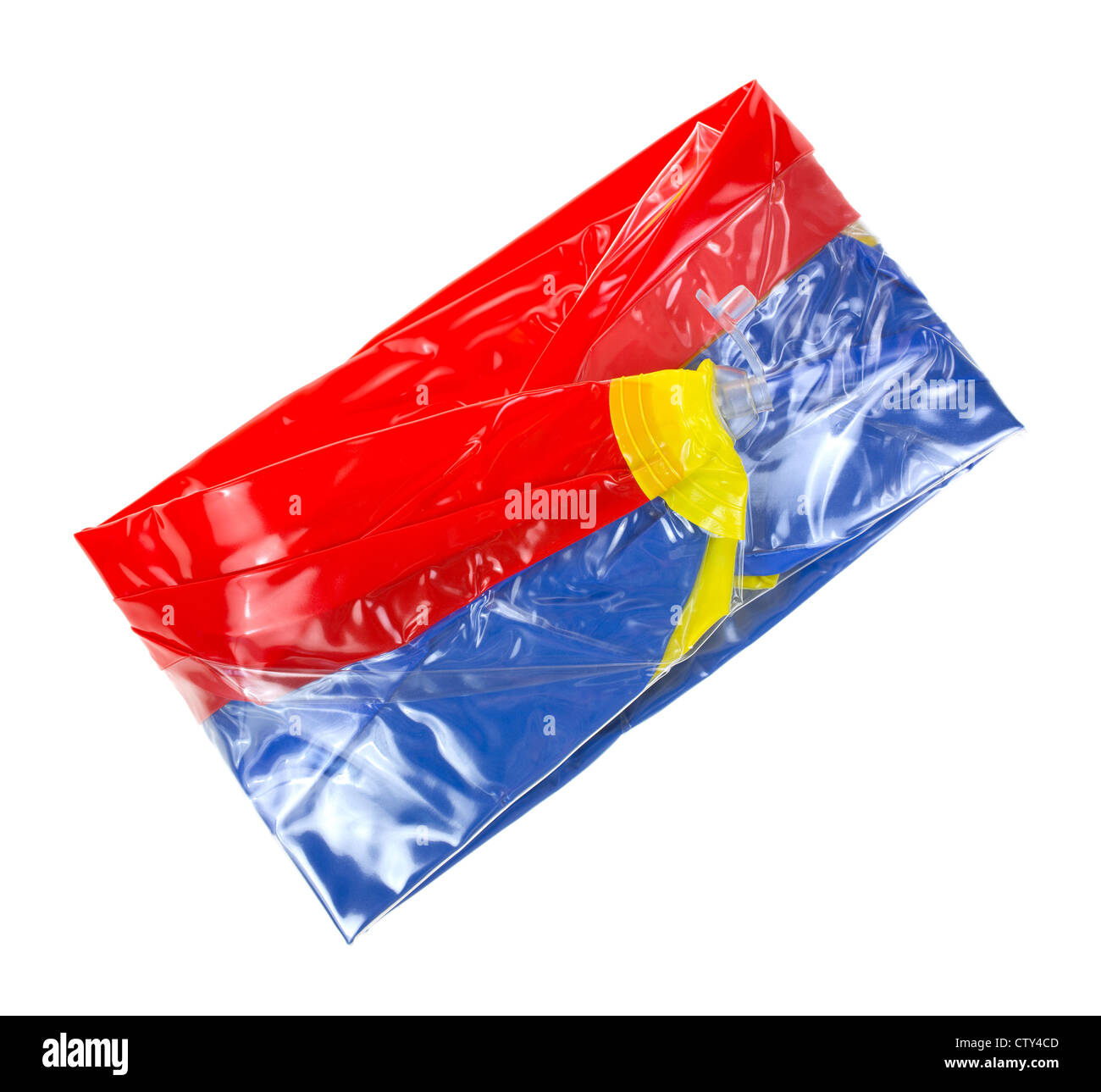 Neue rote blaue und gelbe Strandball gefaltet Stockfoto Neue rote blaue und gelbe Strandball gefaltet Stockfoto