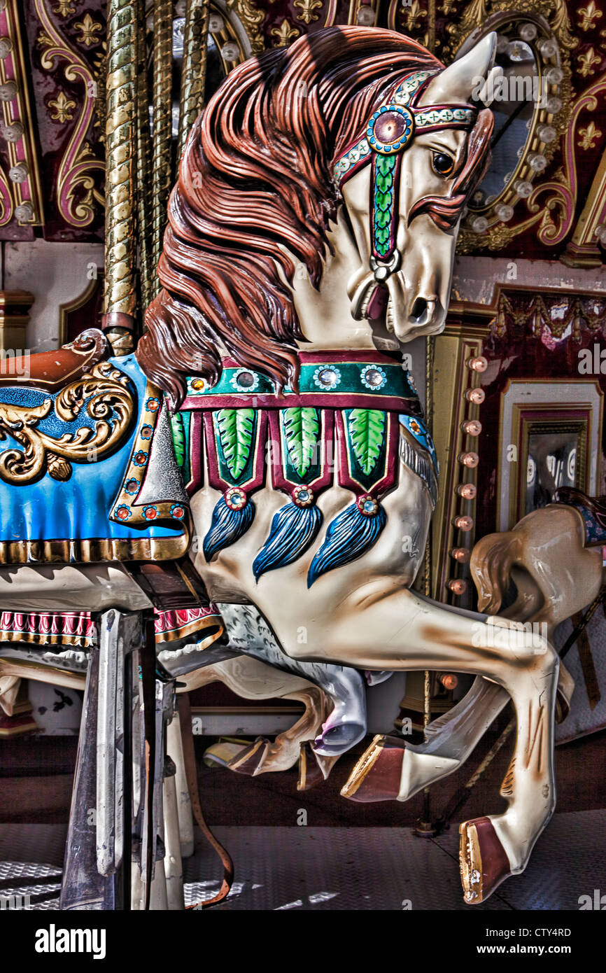Schöne Karussell-Pferd Stockfoto
