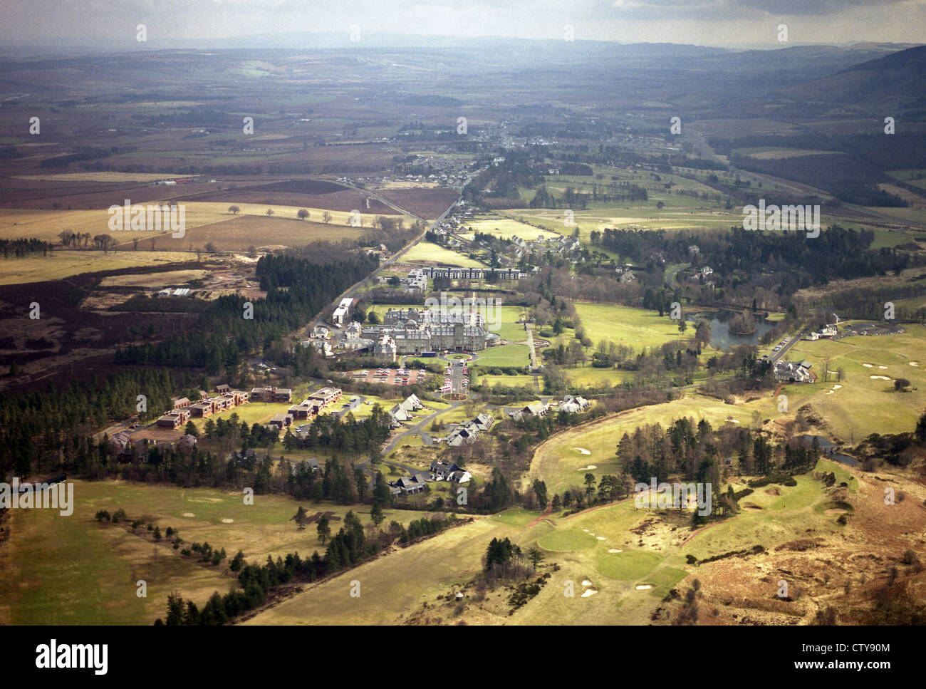 Luftaufnahme von Gleneagles Golfplatz und Hotel, Schottland, UK Stockfoto
