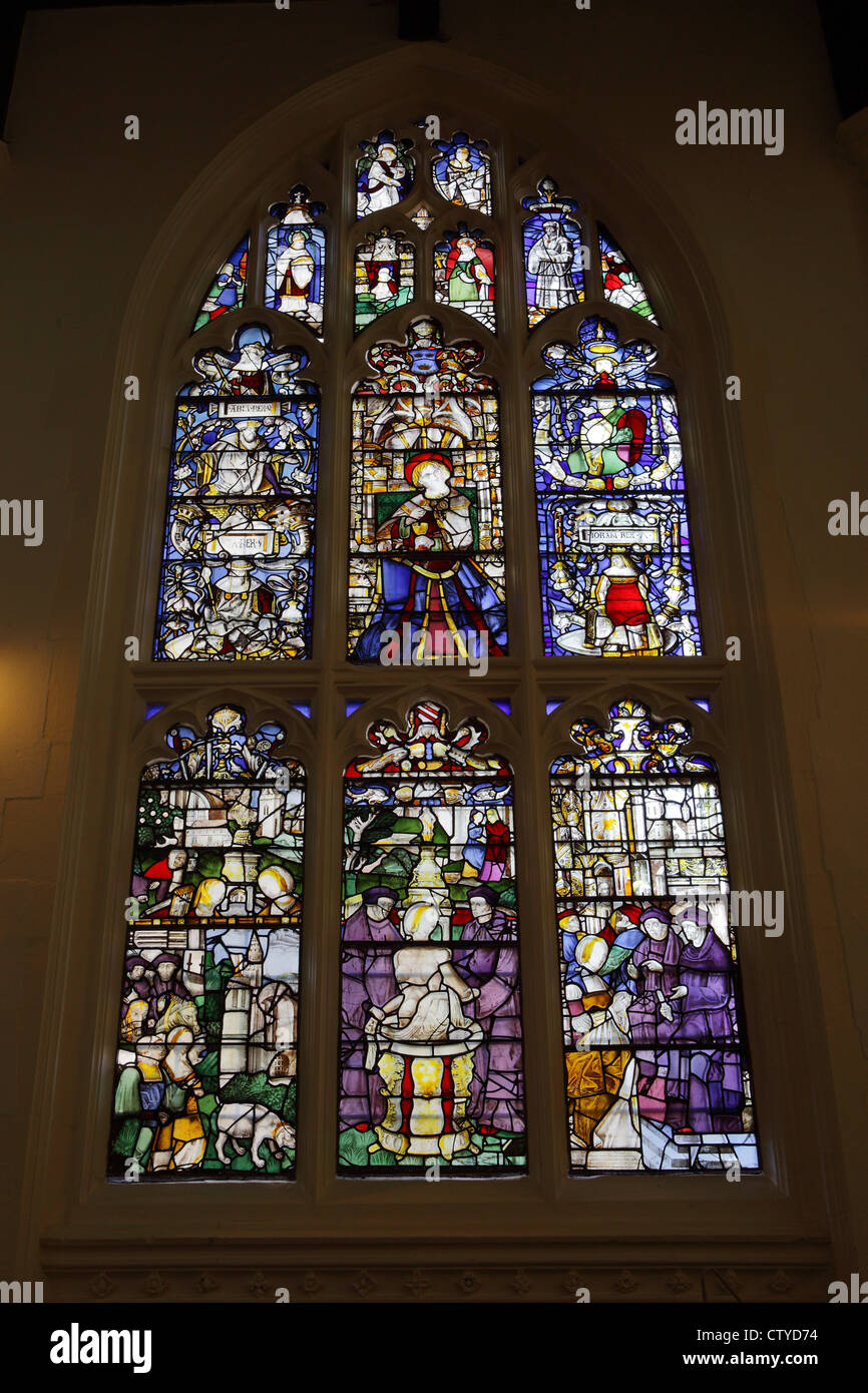 BURY ST EDMUNDS, SUFFOLK, UK - 2. August 2012: Susana Fenster in St Edmundsbury Kathedrale am 2. August 2012. Stockfoto