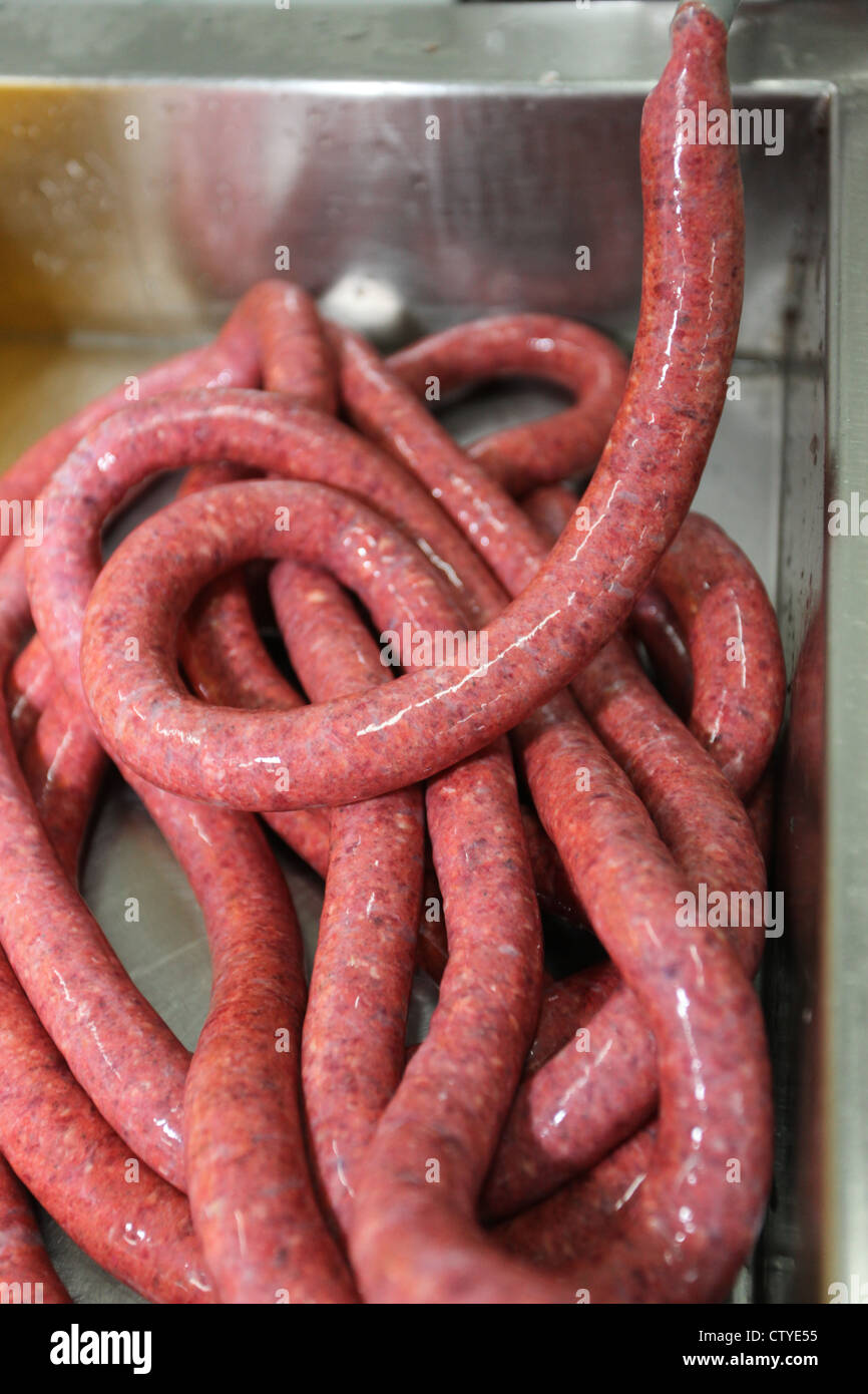 machen Merguez Wurst ein pikantes Würstchen aus Algerien und Nord-Afrika. Stockfoto