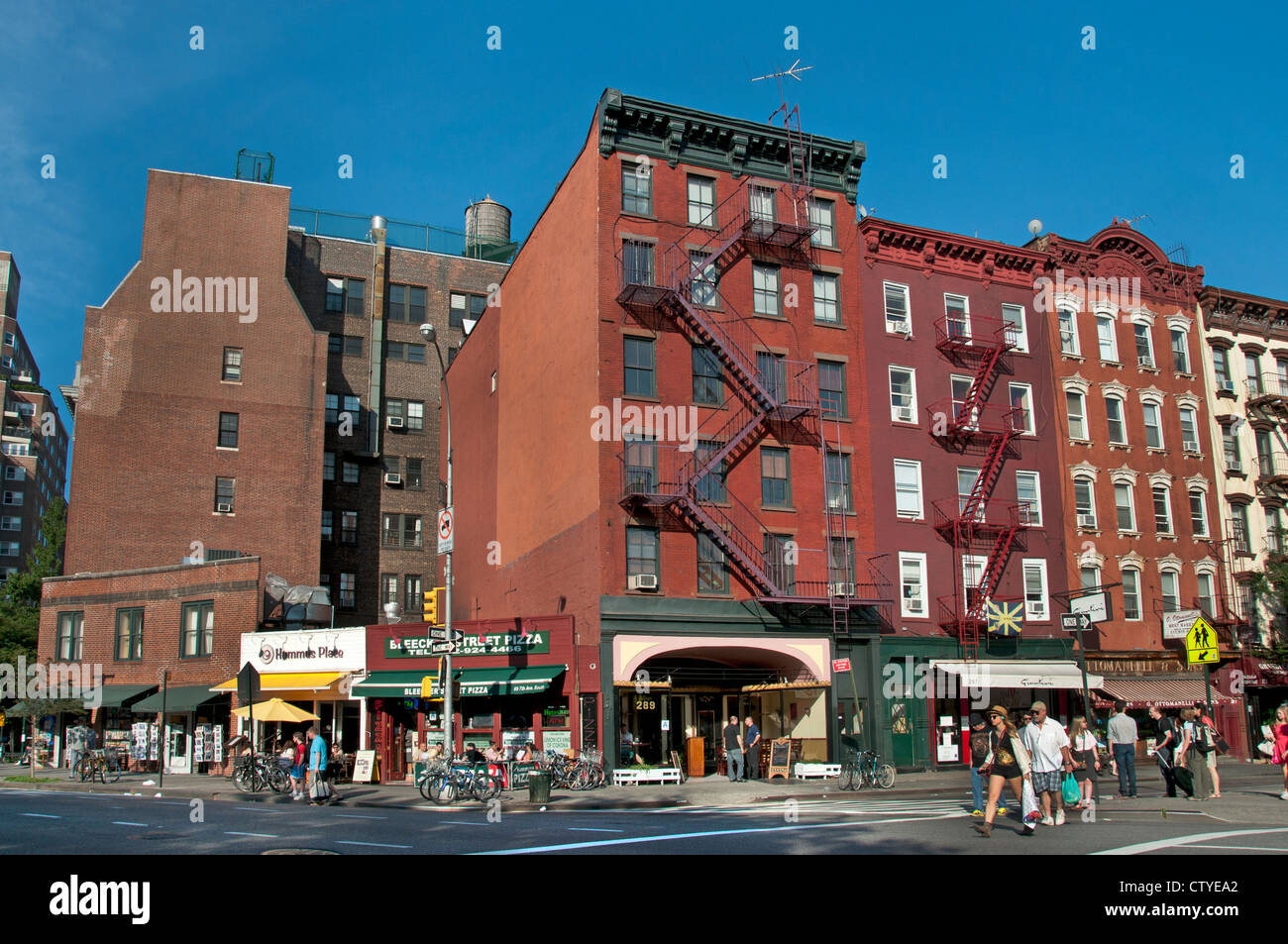 Bleecker Street 6th Avenue West Village (Greenwich Village) Manhattan New York Vereinigte Staaten von Amerika Stockfoto