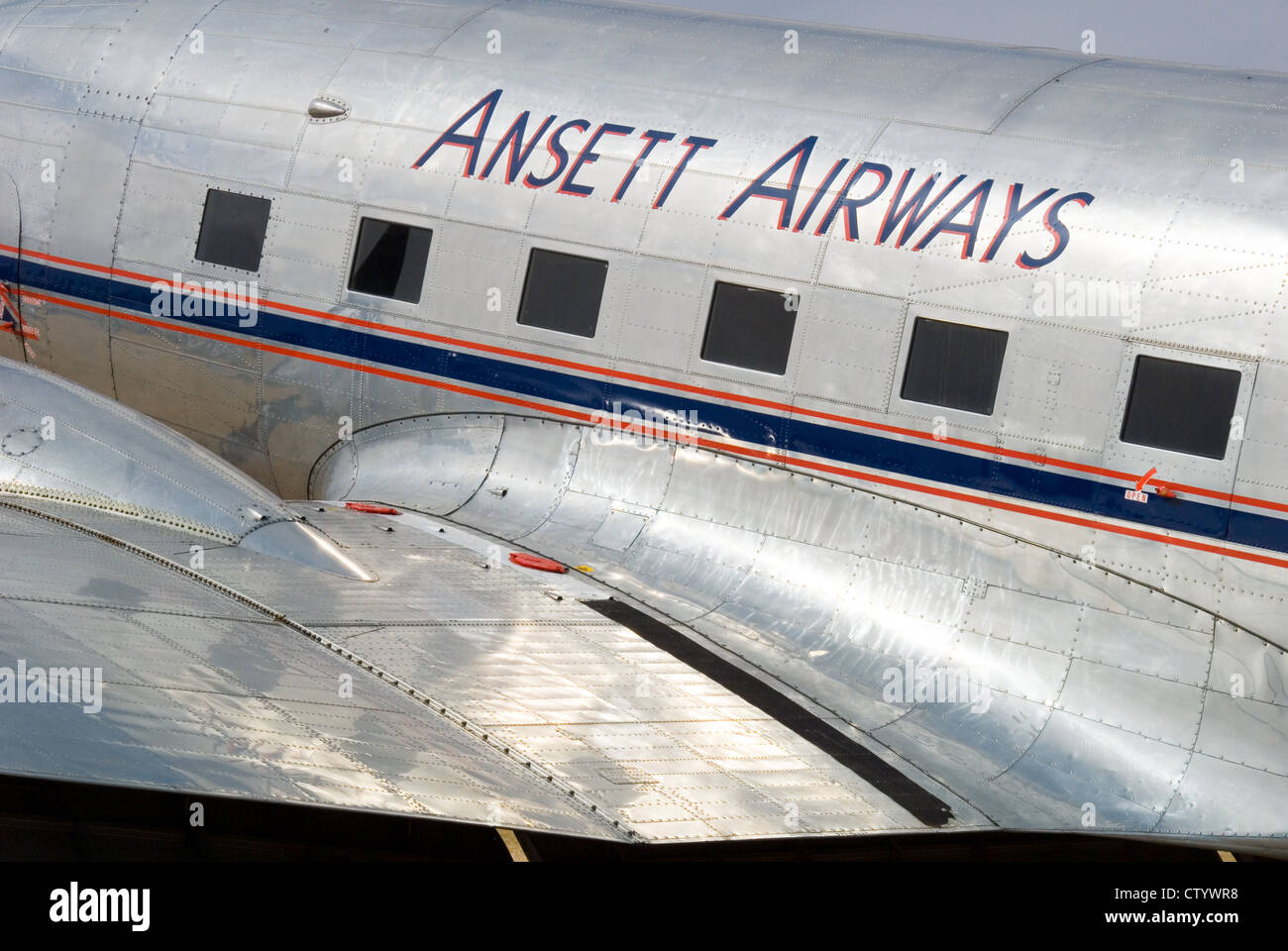 Frühe australische Ansett Airways DC 10 auf dem Display in Adelaide, South Australia Stockfoto