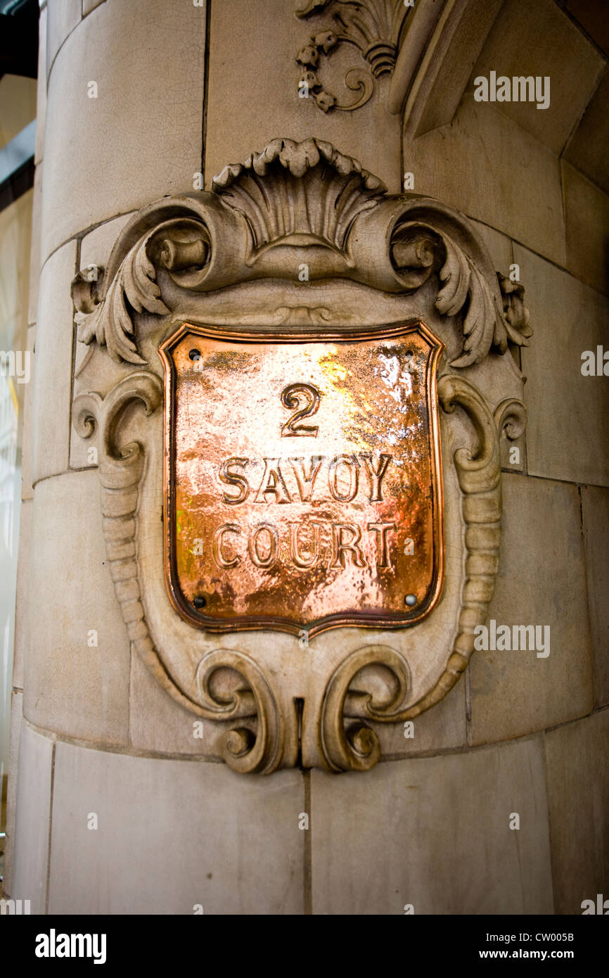 Krügerrand, Goldbarren Kilo und Herrscher auf ATS Bullion Ltd, Bullion Händler Savoy Court, London, England, UK Stockfoto