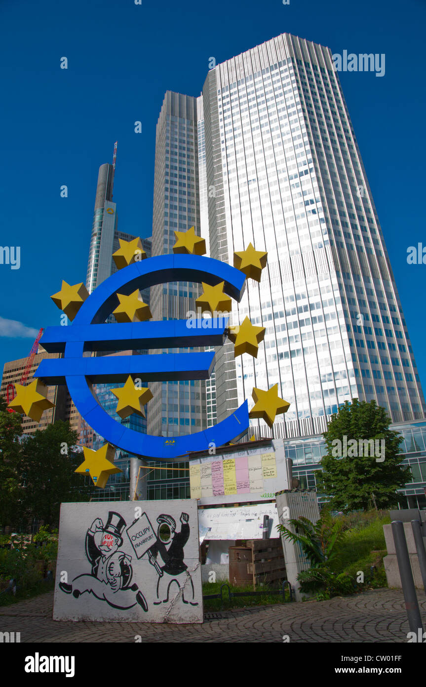 Eurosign besetzen Frankfurt Demonstration Zeichen neben Frankfurt Am Main Stadtstaat Hessen Deutschland Europa Stockfoto