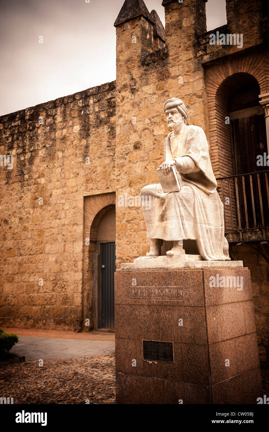 Statue des Averroes Ibn Muhammad Ibn Roshd, Córdoba, Andalusien, Spanien, Europa. Stockfoto