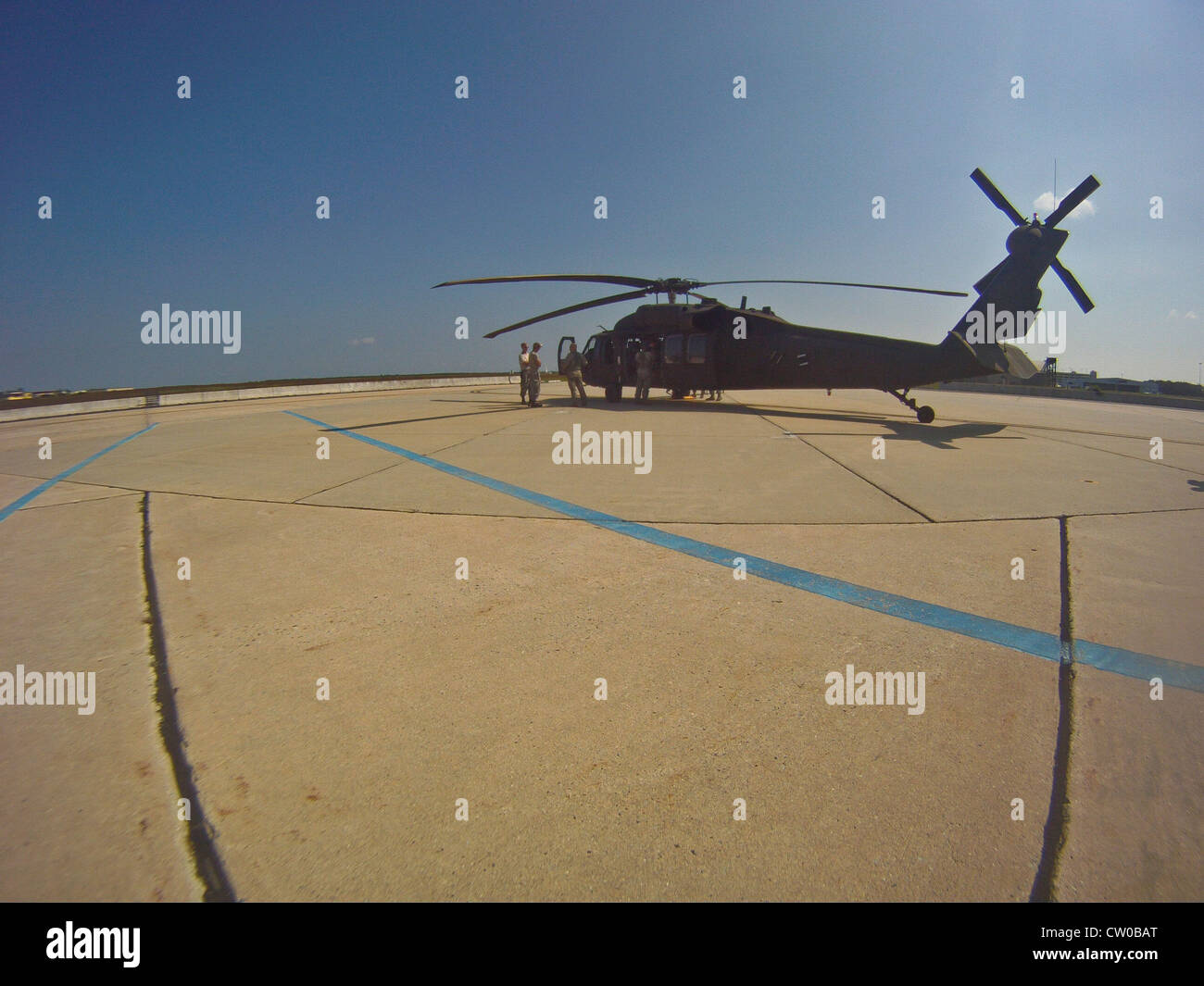 Gemeinsame Terminal Angriffskontrolleure Der Us Air Force Vom 227 Air Support Operations Squadron 177 Fighter Wing New Jersey Air National Guard Bereiten Sich Darauf Vor Am 2 August Mit Soldaten Des 1 150 Sturmhubschrauber Bataillons