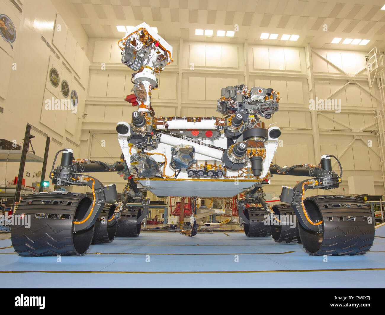 Mars Science Laboratory Rover, Neugier, innen Raumschiff Montagehalle am NASA Jet Propulsion Laboratory, Pasadena, CA Stockfoto